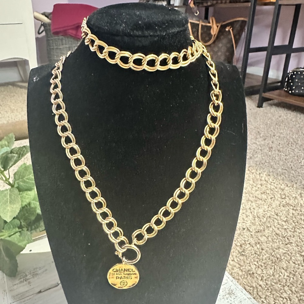 CHANEL Gold Chain Necklace with Paris Pendant